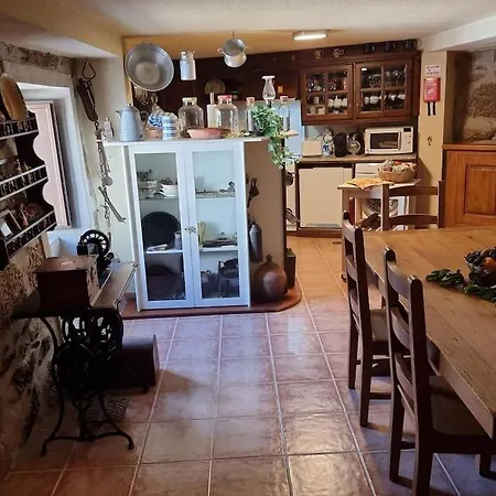 Casa Da Avo Ana - Peroviseu - Serra Da Gardunha - Serra Da Estrela Holiday home *