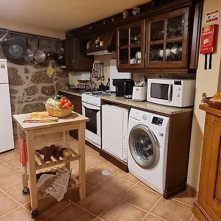 Casa Da Avo Ana - Peroviseu - Serra Da Gardunha - Serra Da Estrela Holiday home