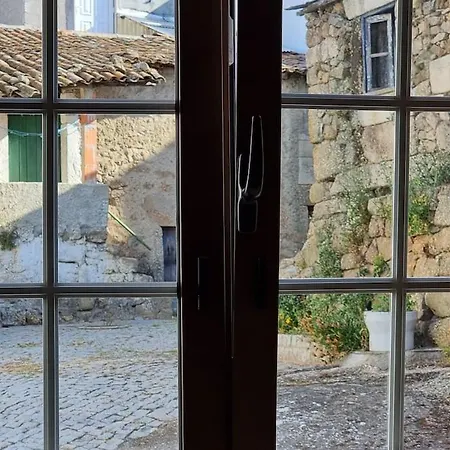 Casa Da Avo Ana - Peroviseu - Serra Da Gardunha - Serra Da Estrela *