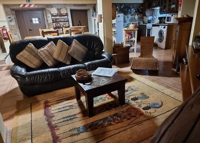 Casa Da Avo Ana - Peroviseu - Serra Da Gardunha - Serra Da Estrela Nyaraló *