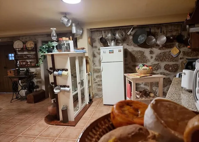 Casa Da Avo Ana - Peroviseu - Serra Da Gardunha - Serra Da Estrela Nyaraló *