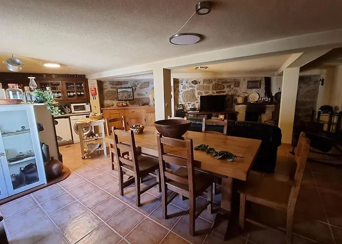 Casa Da Avo Ana - Peroviseu - Serra Da Gardunha - Serra Da Estrela Nyaraló